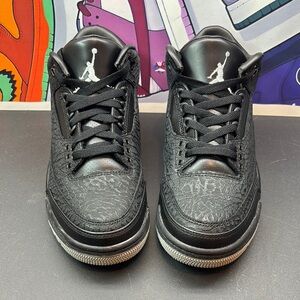 PRE-OWNED NO OG BOX!! Air Jordan 3 Retro “Black Flip”